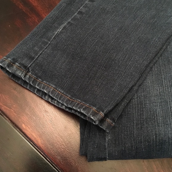 Levi’s - Picture 4 of 5